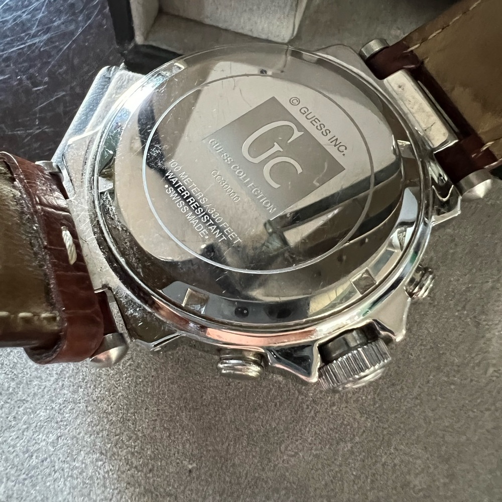 GUESS Collection GC30000 Watch - Picture 5 of 7